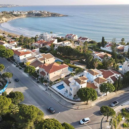 Coral Azure Villa Paphos Buitenkant foto